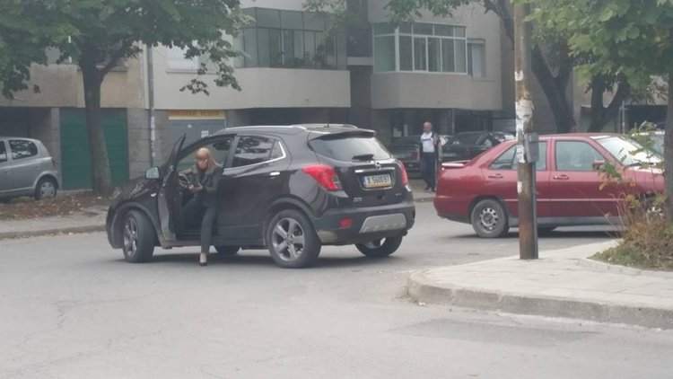 Как си паркираме в Димитровград или „войната по пътищата“