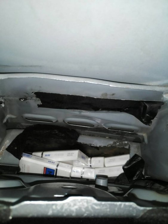 36 акта за контрабандисти през ГКПП Капитан Андреево крили в тайници незаконни цигари