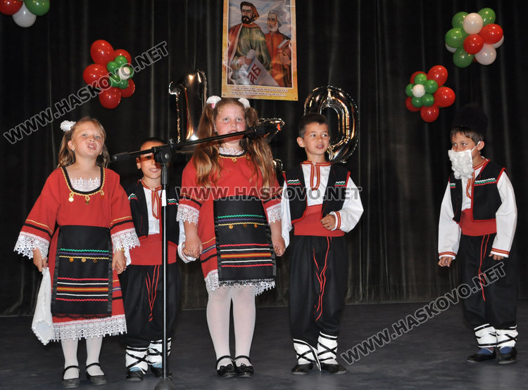 Училището в Малево с филм и концерт за 140-тата си годишнина