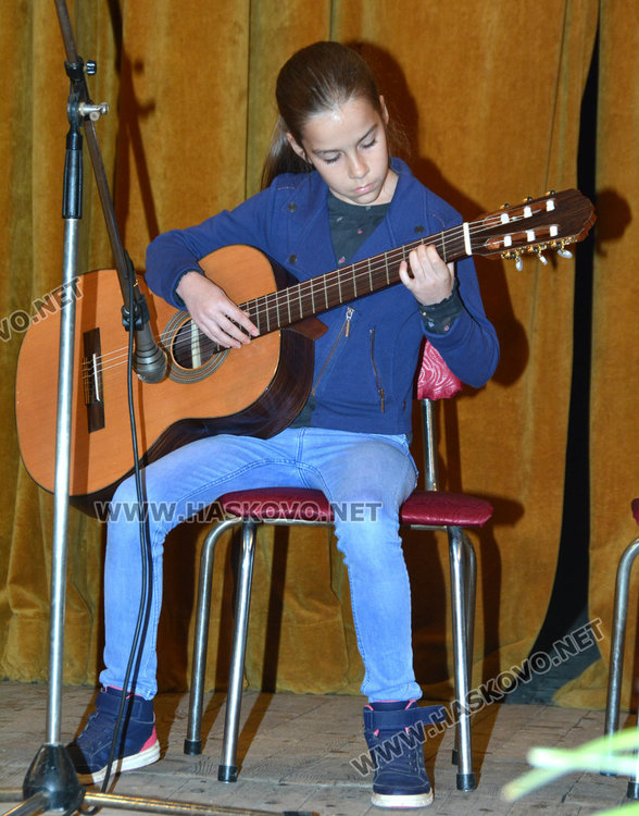 Гайдарчета поведоха Празника на младия талант в Хасково