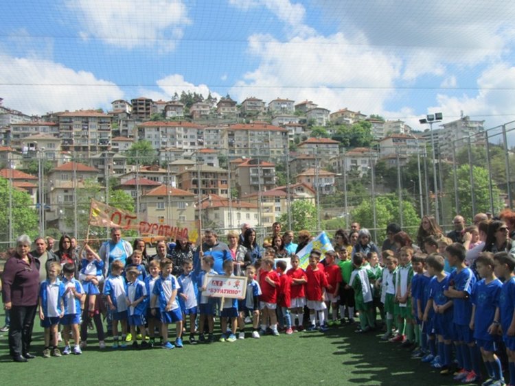 Седем детски градини в Смолян се бориха за купата във футболен турнир