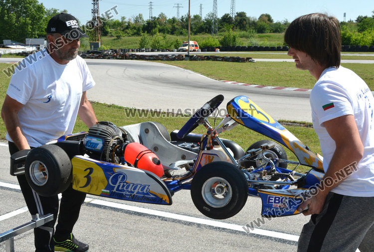 24 пилоти на старта на Втори кръг от Националното по картинг в Хасково