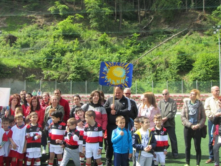 Седем детски градини в Смолян се бориха за купата във футболен турнир