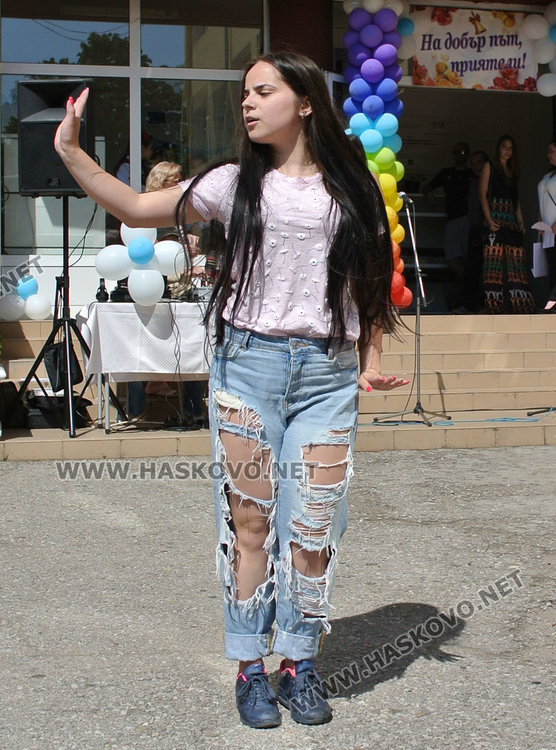 Със златни медали изпрати двама от абитуриентите си Гимназията по туризъм