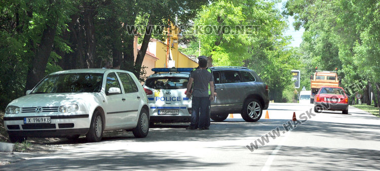 Джип с абитуриенти се заби в дърво
