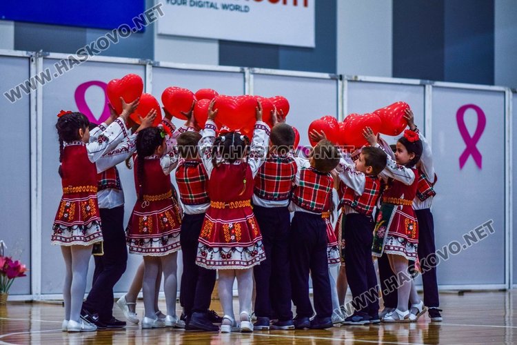 Благотворителен концерт в зала Младост събра над 10 000 лева