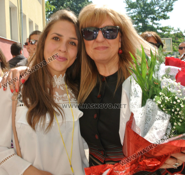 Със златни медали изпрати двама от абитуриентите си Гимназията по туризъм