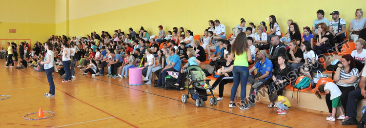 80 деца и родители в състезание за Деня на спорта