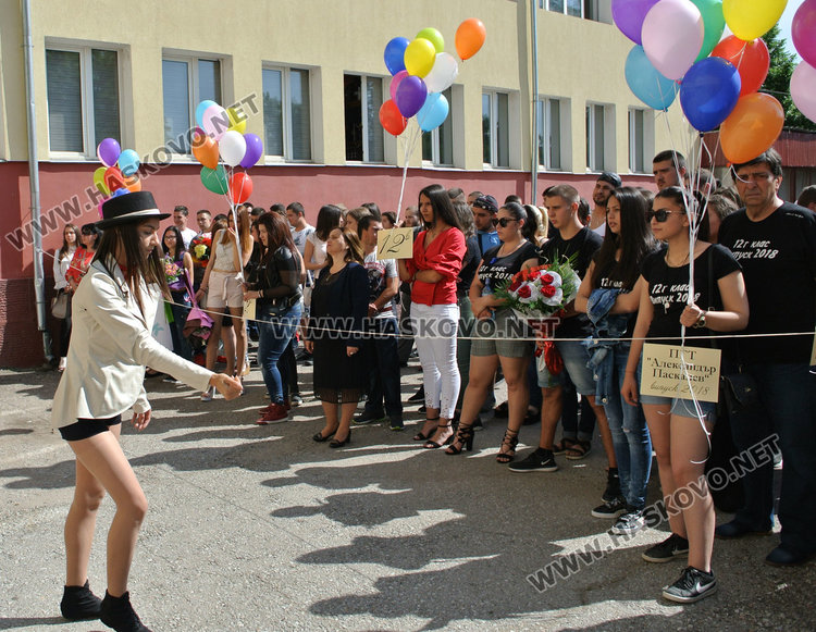 Със златни медали изпрати двама от абитуриентите си Гимназията по туризъм
