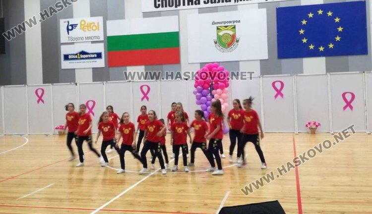 Благотворителен концерт в зала Младост събра над 10 000 лева