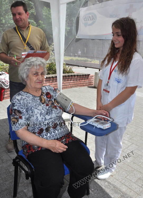 Долната граница на хипертониците у нас падна на 18 години