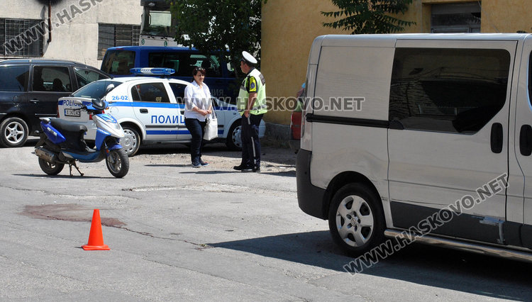 Моторист е с кръвоизлив в мозъка след удар в бус на Сточна гара