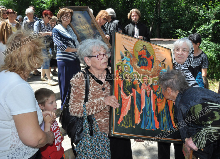 Молебен за здраве на Възнесение Господне в параклиса на Ямача