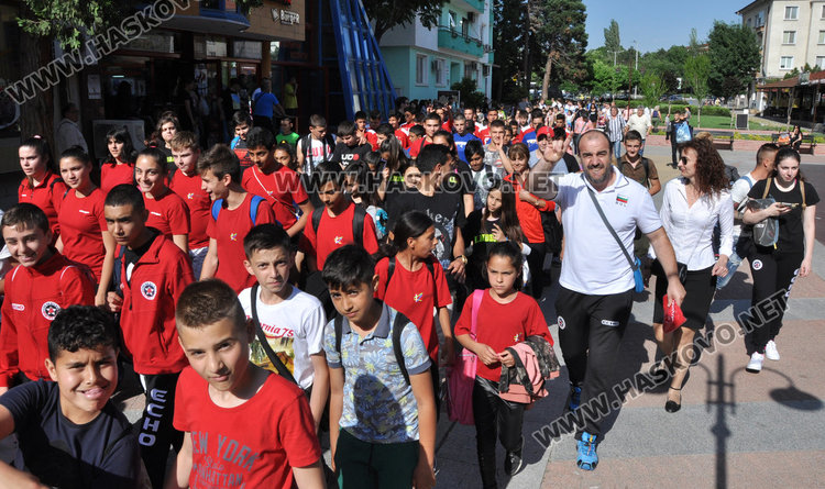 Хасковски спортисти с шествие и демонстрации за Деня на българския спорт