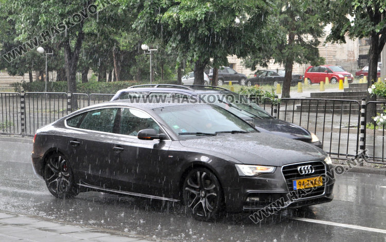 Порой и градушка удариха Хасково, “Китна Тракия” утре може да е без кебапчета 