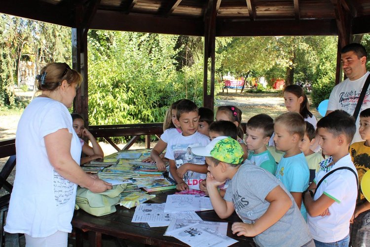 Летни езикови курсове и МОНТЕСОРИ езиков лагер(занималня) в НЕА Германика