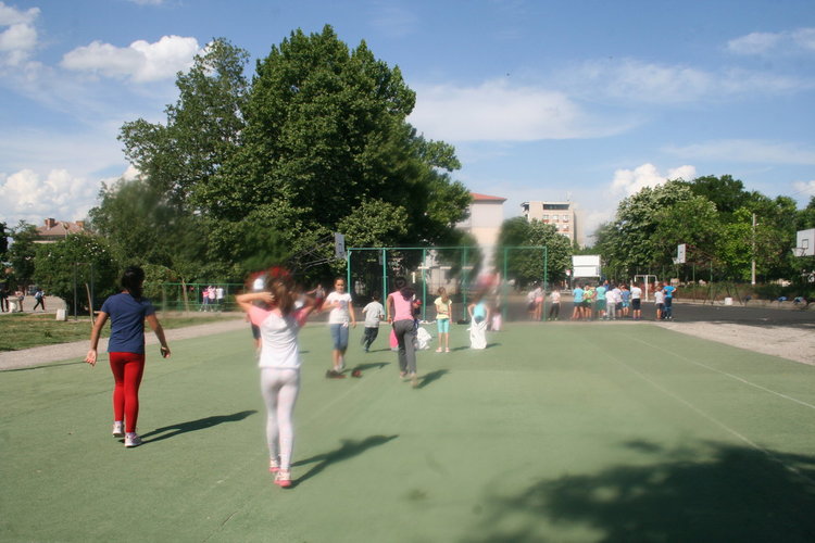 Клуб „От извора“ приключи годишните си занимания с голяма забава