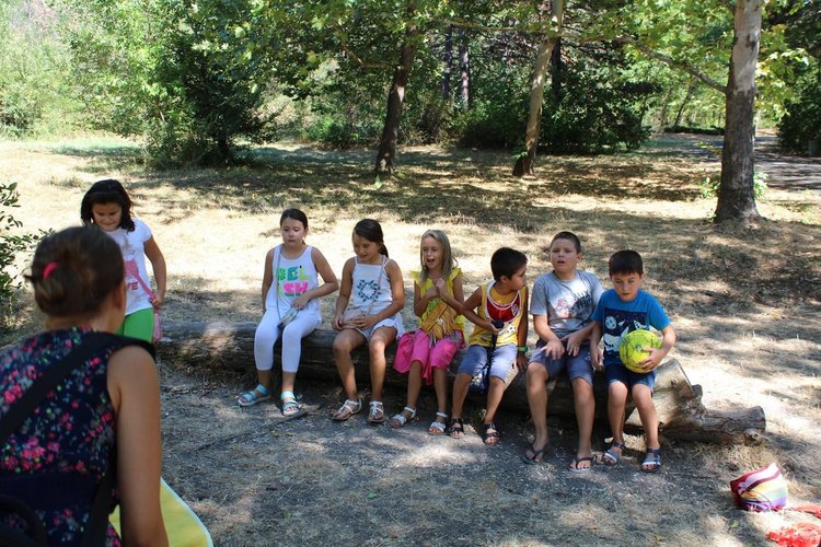 Летни езикови курсове и МОНТЕСОРИ езиков лагер(занималня) в НЕА Германика