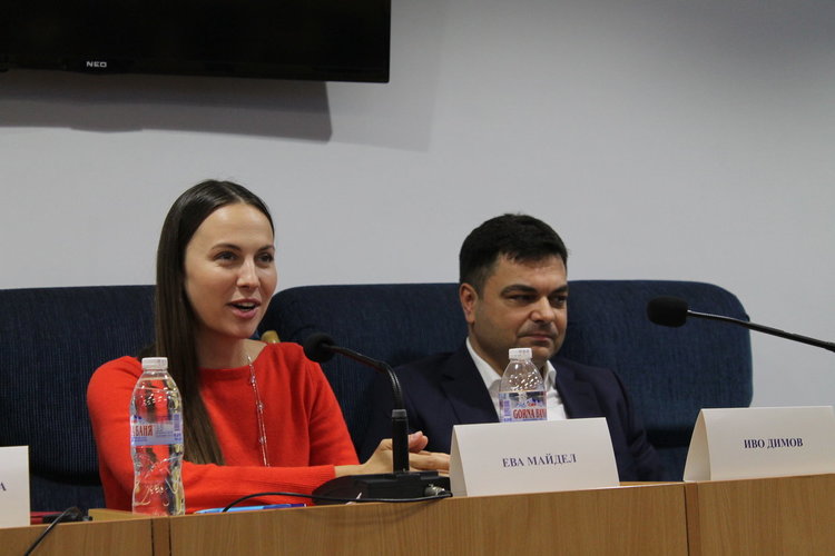 Среща с Ева Майдел - ниска безработица и недостиг на кадри