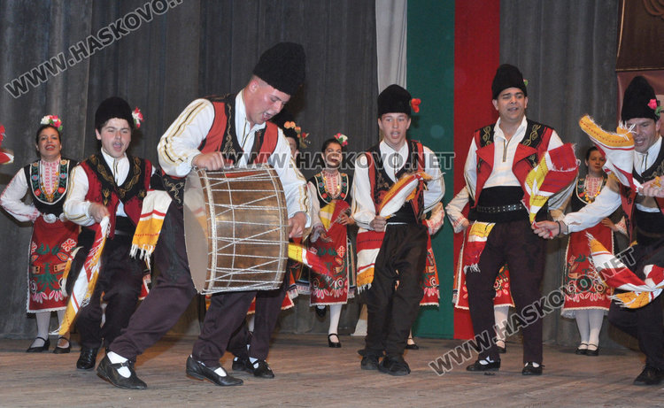 Премиер и президент поздравяват читалище „Заря“ за 160-тата годишнина