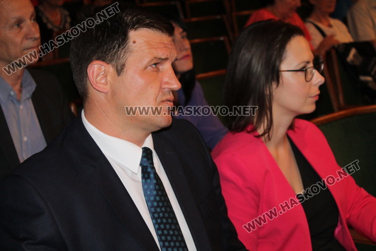 Премиер и президент поздравяват читалище „Заря“ за 160-тата годишнина