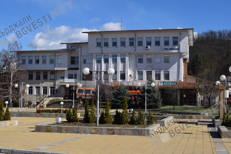 ГЕРБ пита кмета на Кирково кога ще е готов пътя за Шумнатица