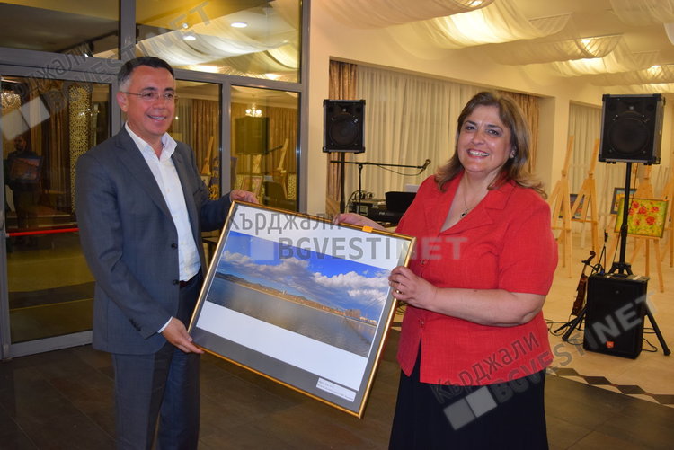 Ротарианци събраха  12 659 лена на благотворителна вечер, средствата са за ОДК и болницата в Ардино