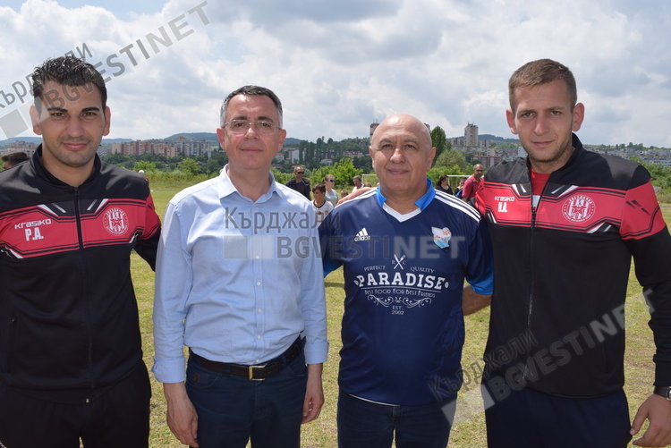 Инициаторите на лигата