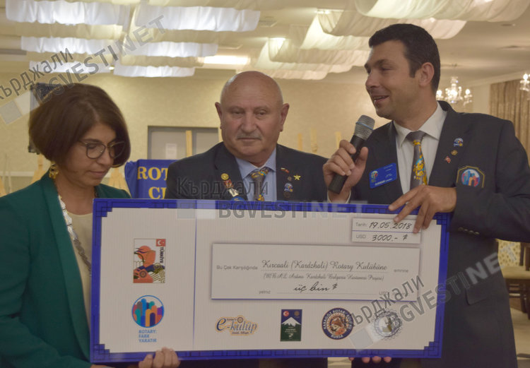 Ротарианци събраха  12 659 лена на благотворителна вечер, средствата са за ОДК и болницата в Ардино