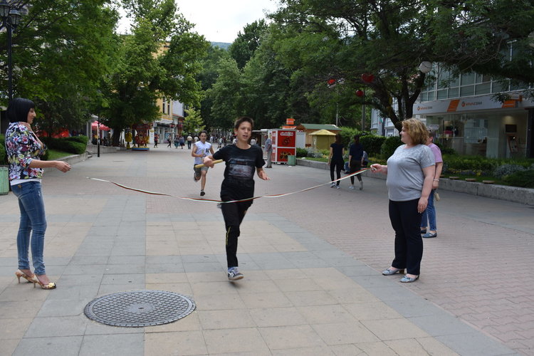 Училище „Отец Паисий” спечели майската училищна щафета