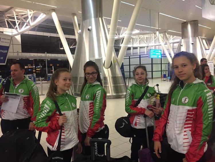 Хасковлии част от националите по аеробика на Световното в Португалия