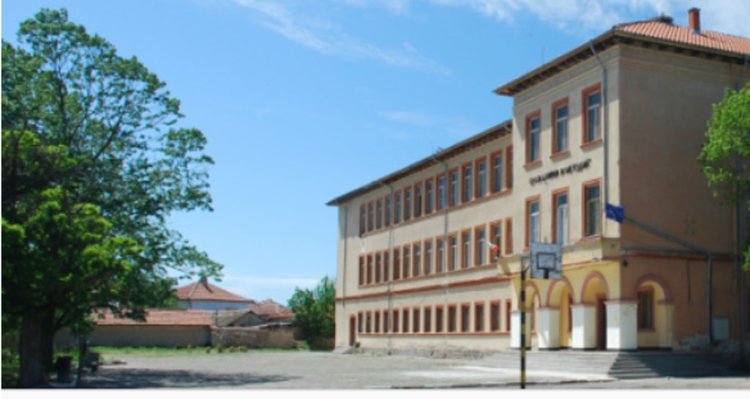 Двоен празник в Дълбок извор - училище и читалище празнуват кръгли годишнини