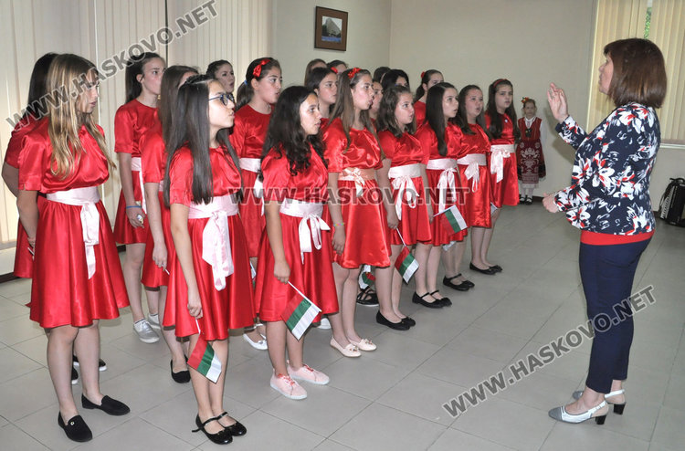 Тракийците отбеляза в аванс Деня на просветата