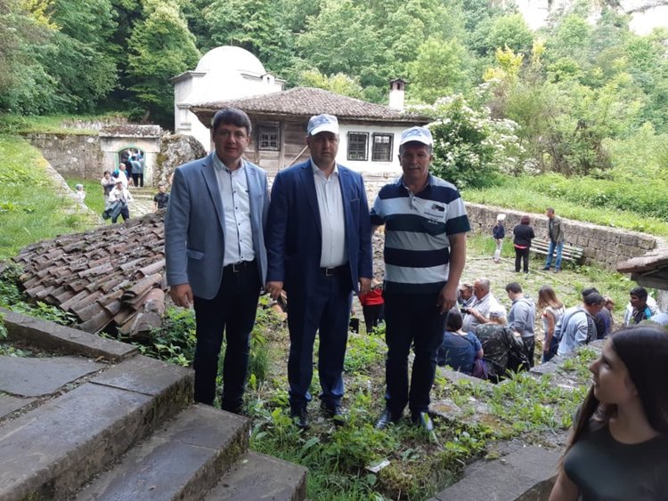 Изет Шабан и Ресми Мурад уважиха възпоменателния митинг в Демир баба теке край Исперих