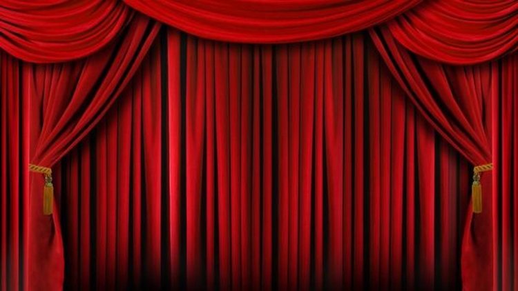 Театрален маратон за патронния празник на ЕГ „Христо Ботев“ в Кърджали