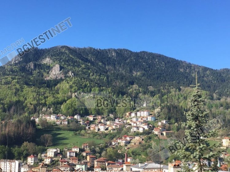 До обяд - слънце, после краткотрайни валежи с гръмотевици