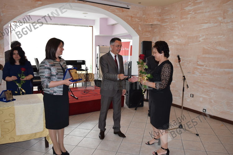 Хасан Азис към Тодор Мухтаров: Имаме нужда от вашия хумор!