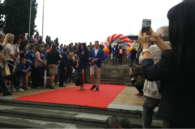 Асеновград пожела попътен вятър на абитуриентите от СУ „Св. Княз Борис I”