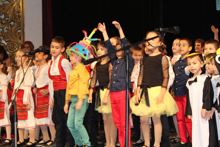 70 години отпразнува детска градина „Ян Бибиян“, стартира ремонт