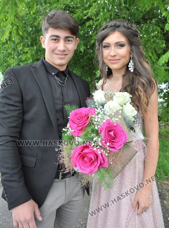 На випуск 2018 на Математическата гимназия ще му върви по вода