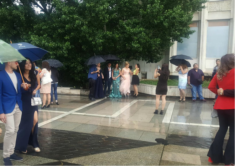 Асеновград пожела попътен вятър на абитуриентите от СУ „Св. Княз Борис I”