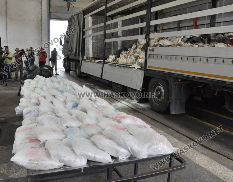 Следово куче разкри хероин за 12 млн. лв. в камион  на Капитан Андреево