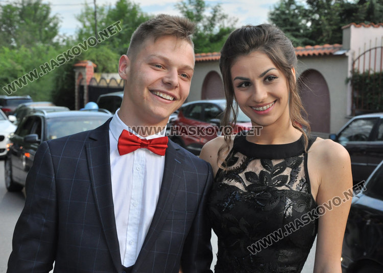 Випуск 2018 на ФСГ в пълен блясък на бала