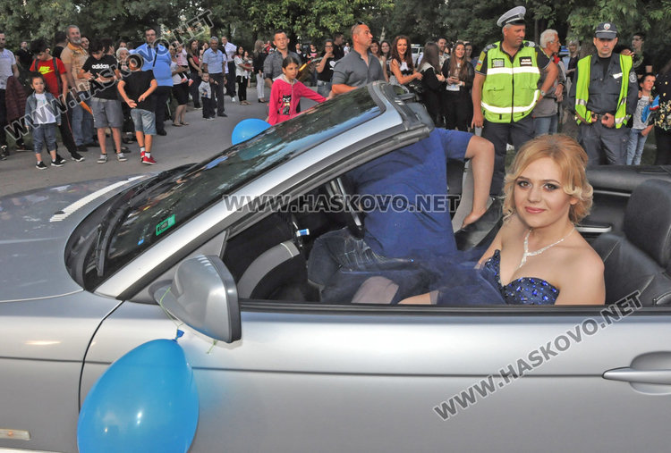 Випуск 2018 на ФСГ в пълен блясък на бала