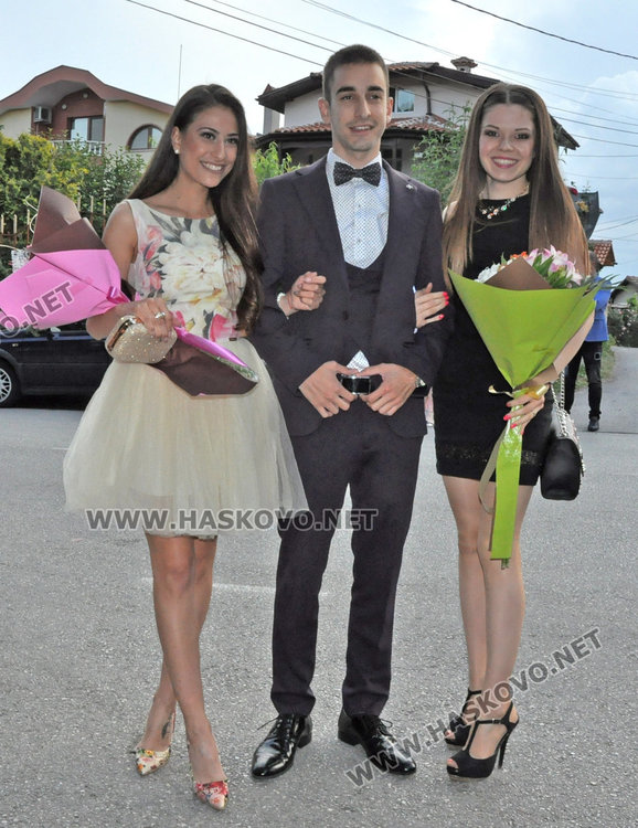 Випуск 2018 на ФСГ в пълен блясък на бала