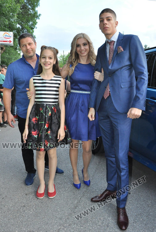 Випуск 2018 на ФСГ в пълен блясък на бала