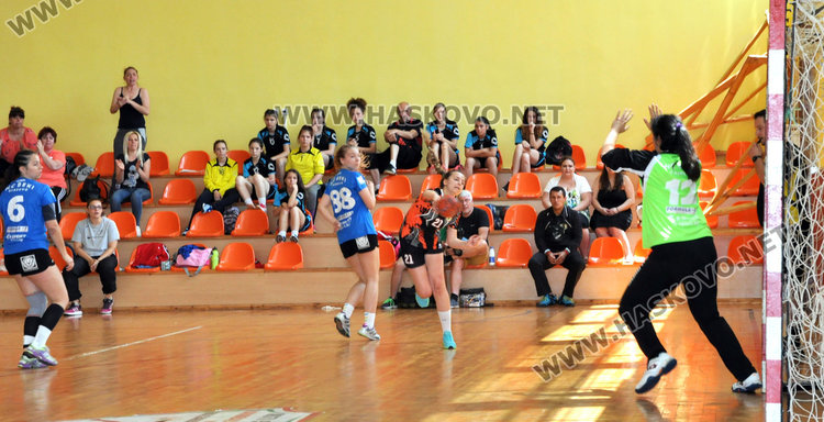 Хандбалистките на Хасково станаха вицешампионки на Държавното