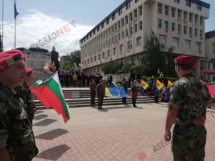 Празничният 27 май на Асеновград (Снимки)