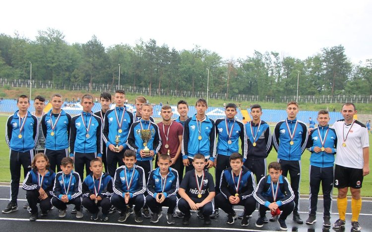 Децата на „Арда“ станаха областен шампион по футбол