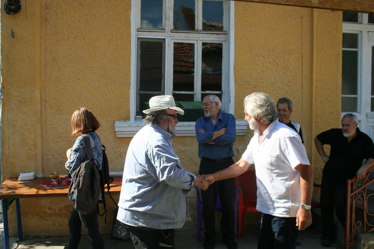 Арт галерия "Тоска" приюти "Крепежи"